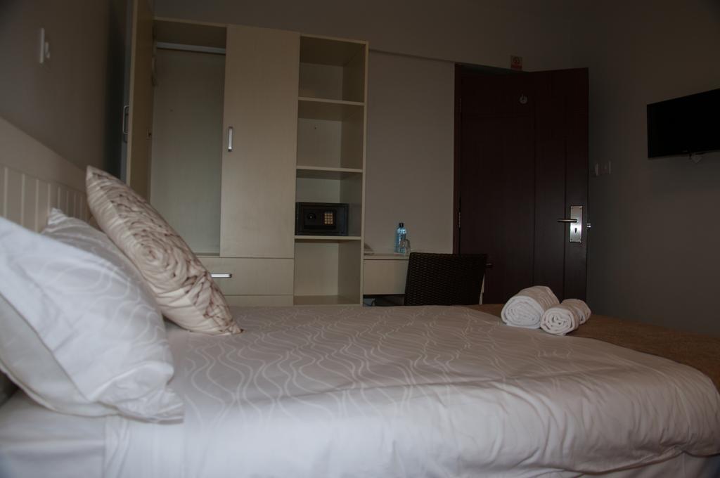 Eddy Suites, Emeli Hotel ナイロビ 部屋 写真