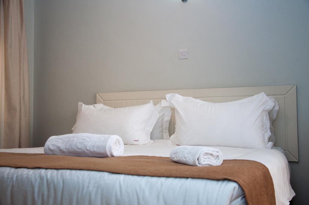 Eddy Suites, Emeli Hotel ナイロビ 部屋 写真