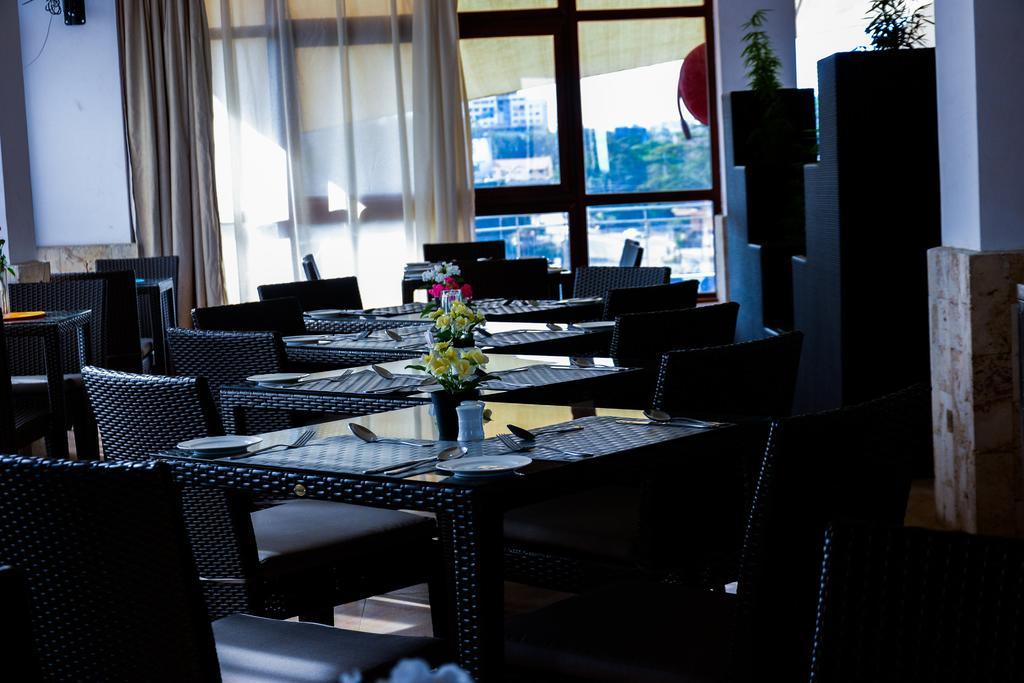 Eddy Suites, Emeli Hotel ナイロビ エクステリア 写真