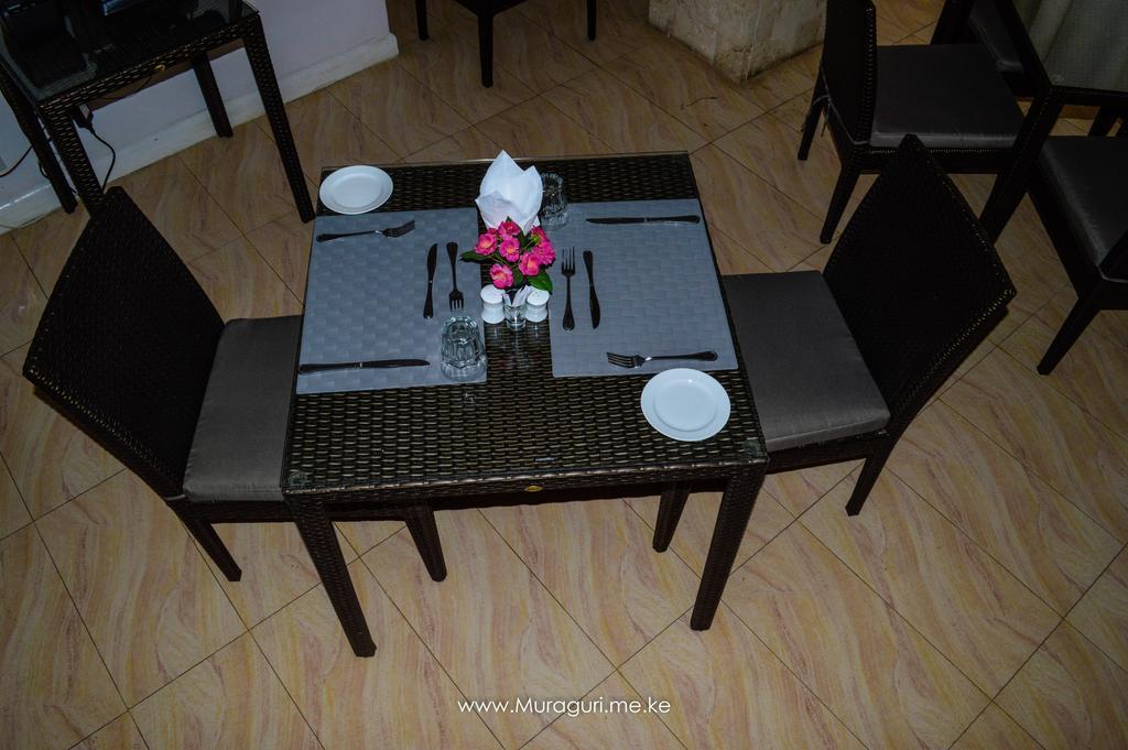 Eddy Suites, Emeli Hotel ナイロビ エクステリア 写真